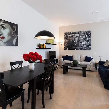 Dream Experience - Garibaldi Appartement Milaan Buitenkant foto