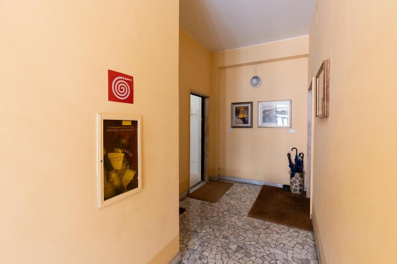 Dream Experience - Garibaldi Appartement Milaan Buitenkant foto